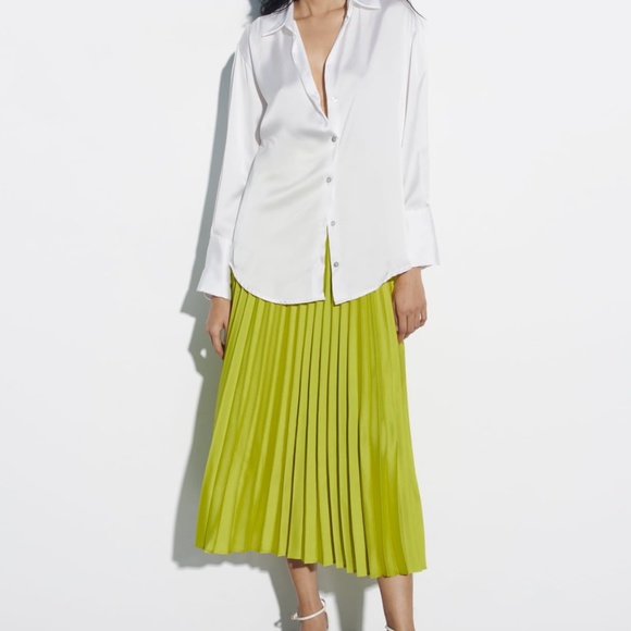 Zara Limited Edition Lime Green Pleated Midi Skirt. New with tags. - Picture 3 of 7